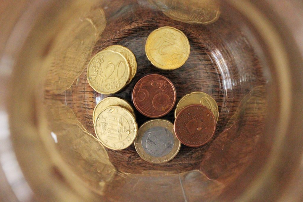Money by Nikki Buitendijk, licence: CC BY-ND 2.0 Money by Nikki Buitendijk, licence: CC BY-ND 2.0