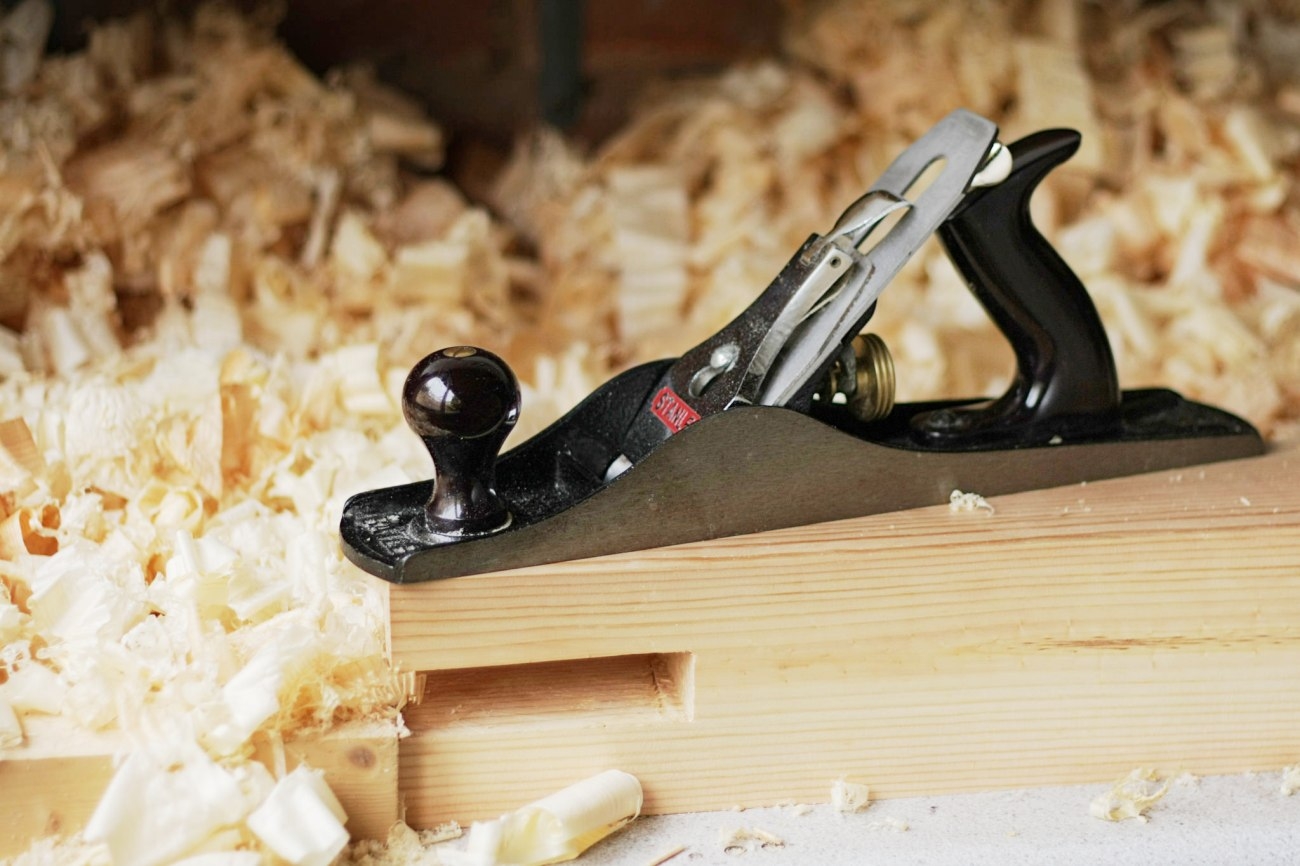 Picture: The Workbench by Phil Gradwell, license CC BY 2.0, adjusted brightness