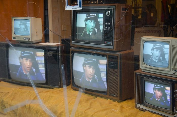 Redchurch Street Televisions by Kevin Christopher Burke, licence CC BY-NC 2.0