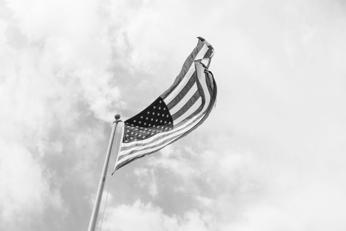 Picture: Patriotic American Flag by Brandon Day, license CC0 1.0, cropped, colored