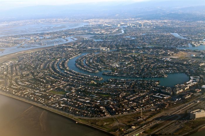 Picture: Silicon Valley from above by Patrick Nouhallier, license CC BY-SA 2.0