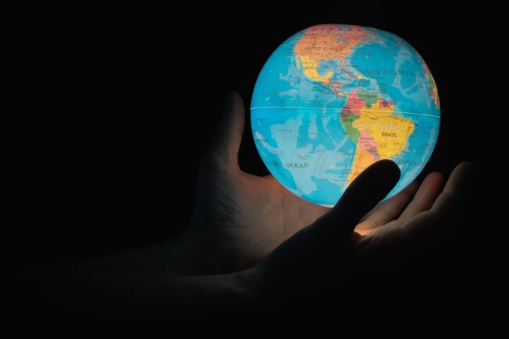 Weapon, wonder or both? Political framings of AI in global north and south media